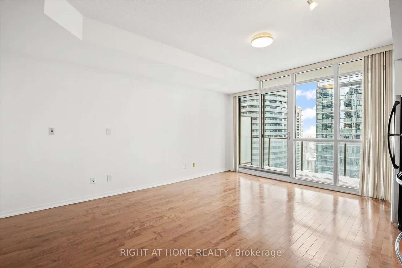 65, Bremner, Waterfront Communities C1, Toronto