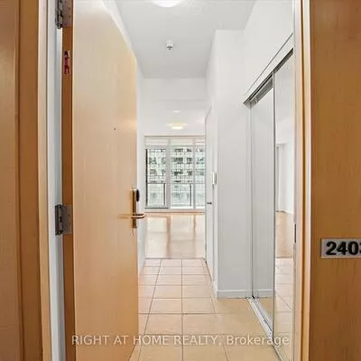 65, Bremner, Waterfront Communities C1, Toronto