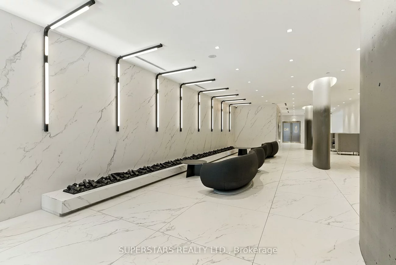 15, Fort York, Waterfront Communities C1, Toronto