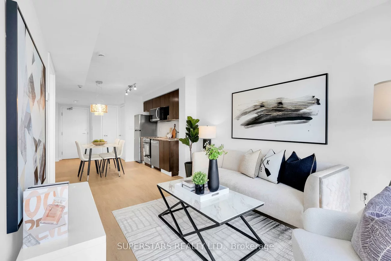 15, Fort York, Waterfront Communities C1, Toronto