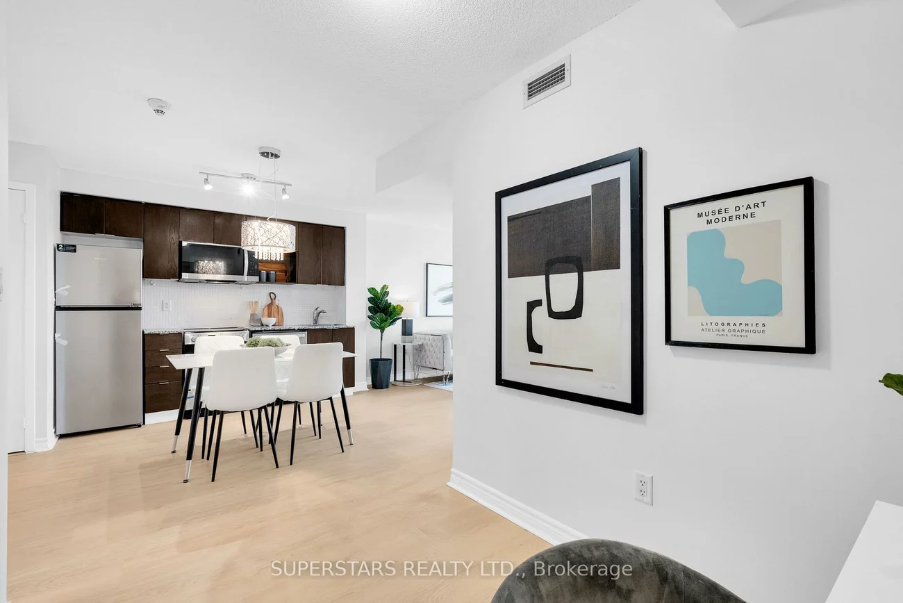 15, Fort York, Waterfront Communities C1, Toronto