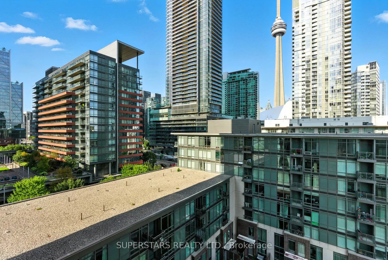 15, Fort York, Waterfront Communities C1, Toronto