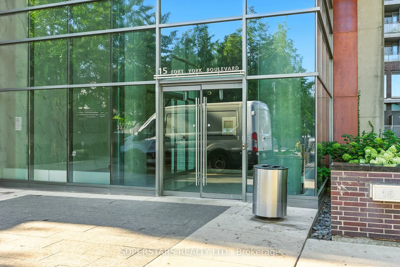 15, Fort York, Waterfront Communities C1, Toronto