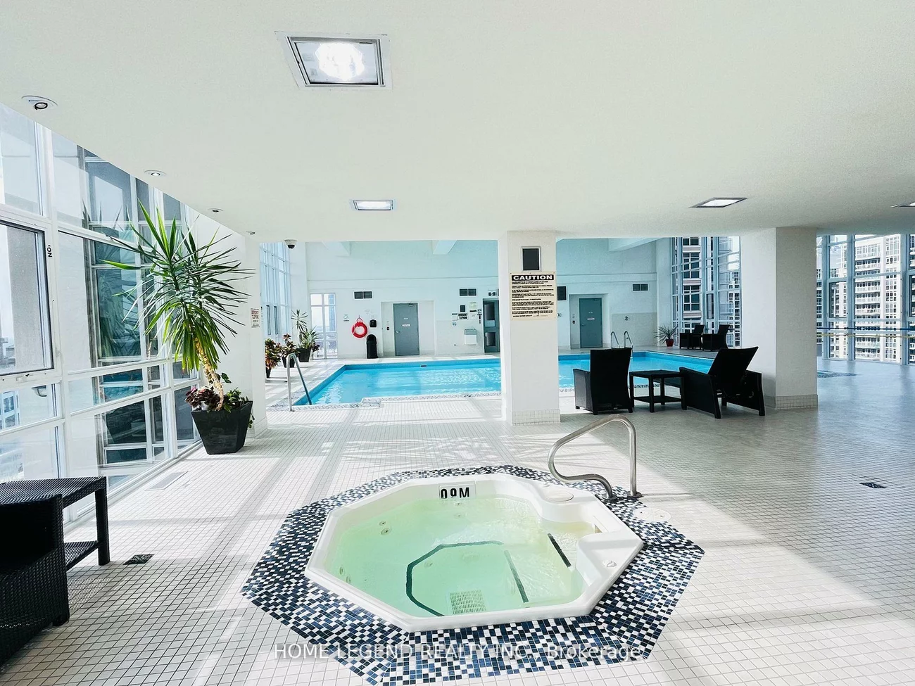 21, Grand Magazine, Niagara, Toronto