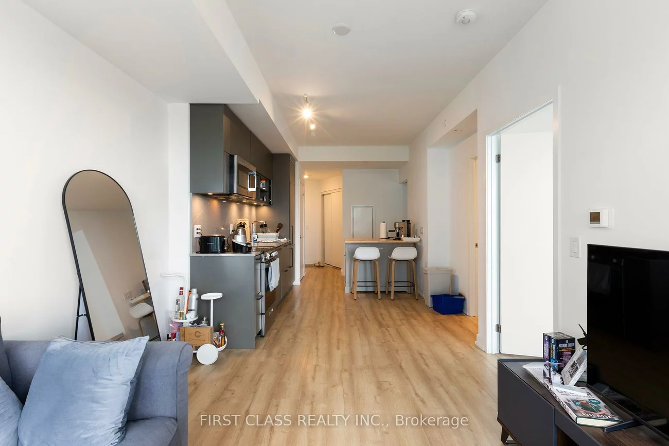 135, East Liberty, Niagara, Toronto