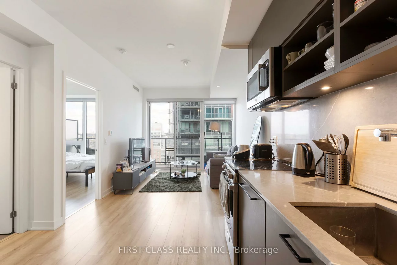 135, East Liberty, Niagara, Toronto