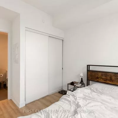 135, East Liberty, Niagara, Toronto