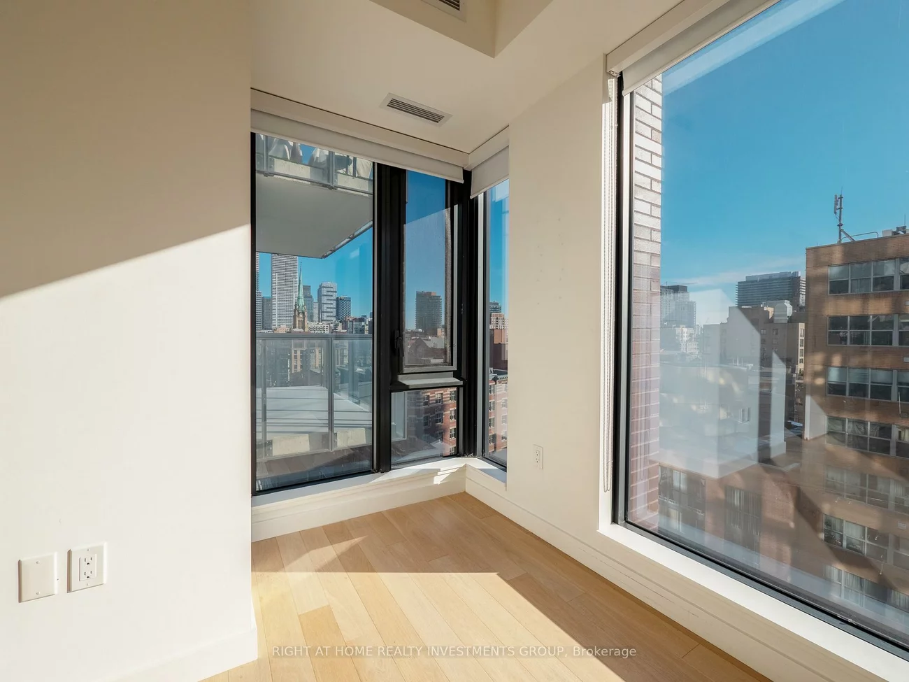 2A, Church, Waterfront Communities C8, Toronto
