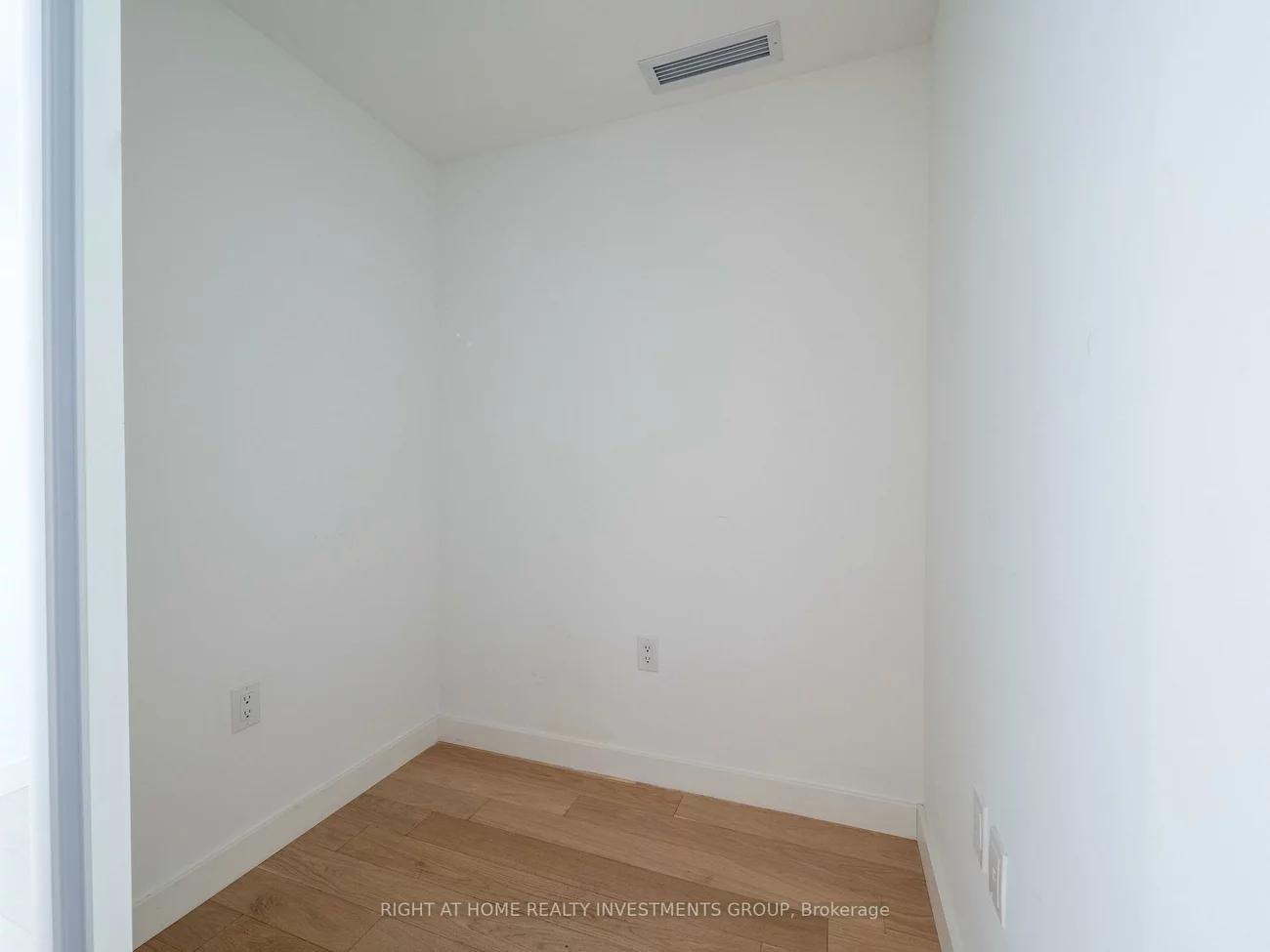 2A, Church, Waterfront Communities C8, Toronto