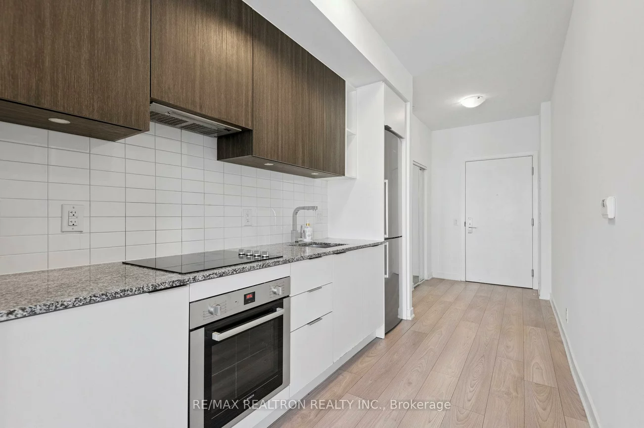 120, Parliament, Moss Park, Toronto