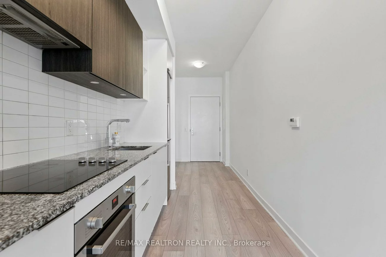 120, Parliament, Moss Park, Toronto