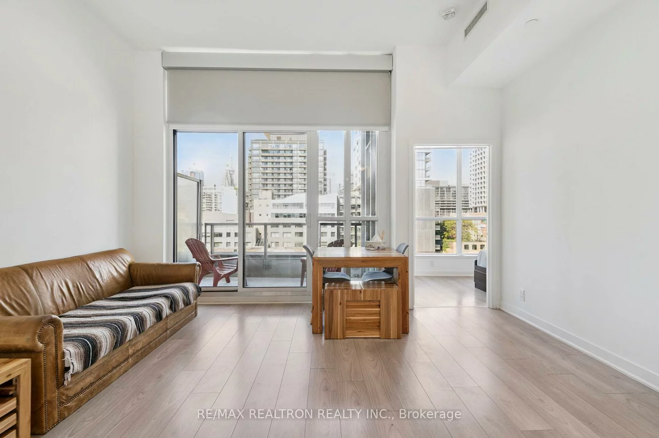 120, Parliament, Moss Park, Toronto