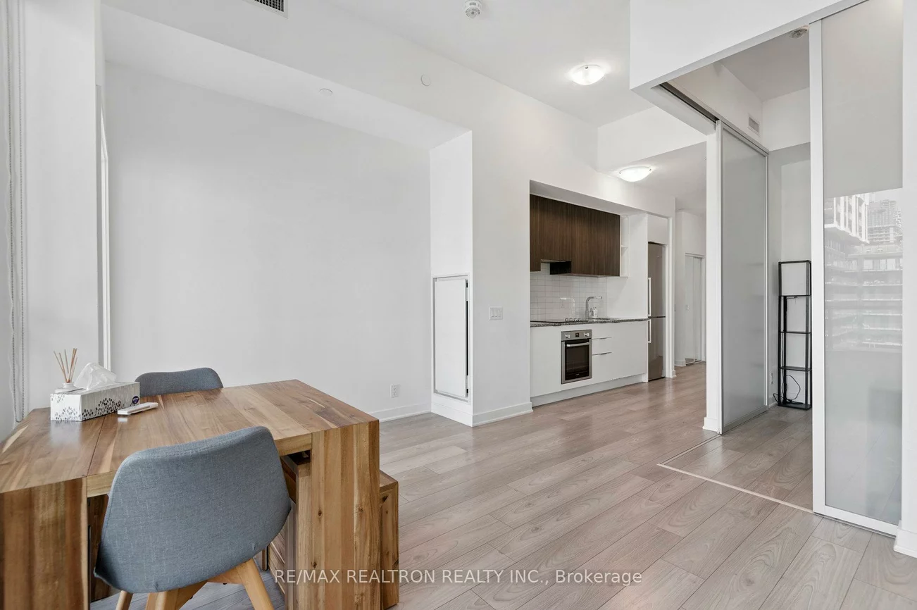 120, Parliament, Moss Park, Toronto