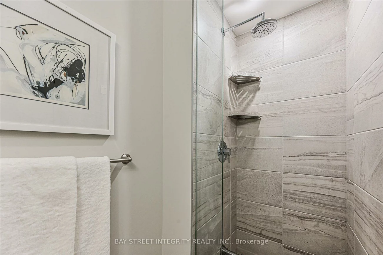 55, Cooper, Waterfront Communities C8, Toronto