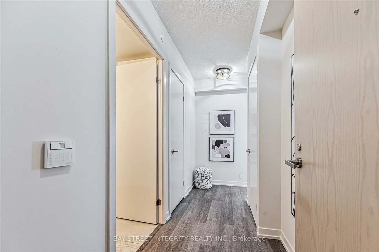 55, Cooper, Waterfront Communities C8, Toronto