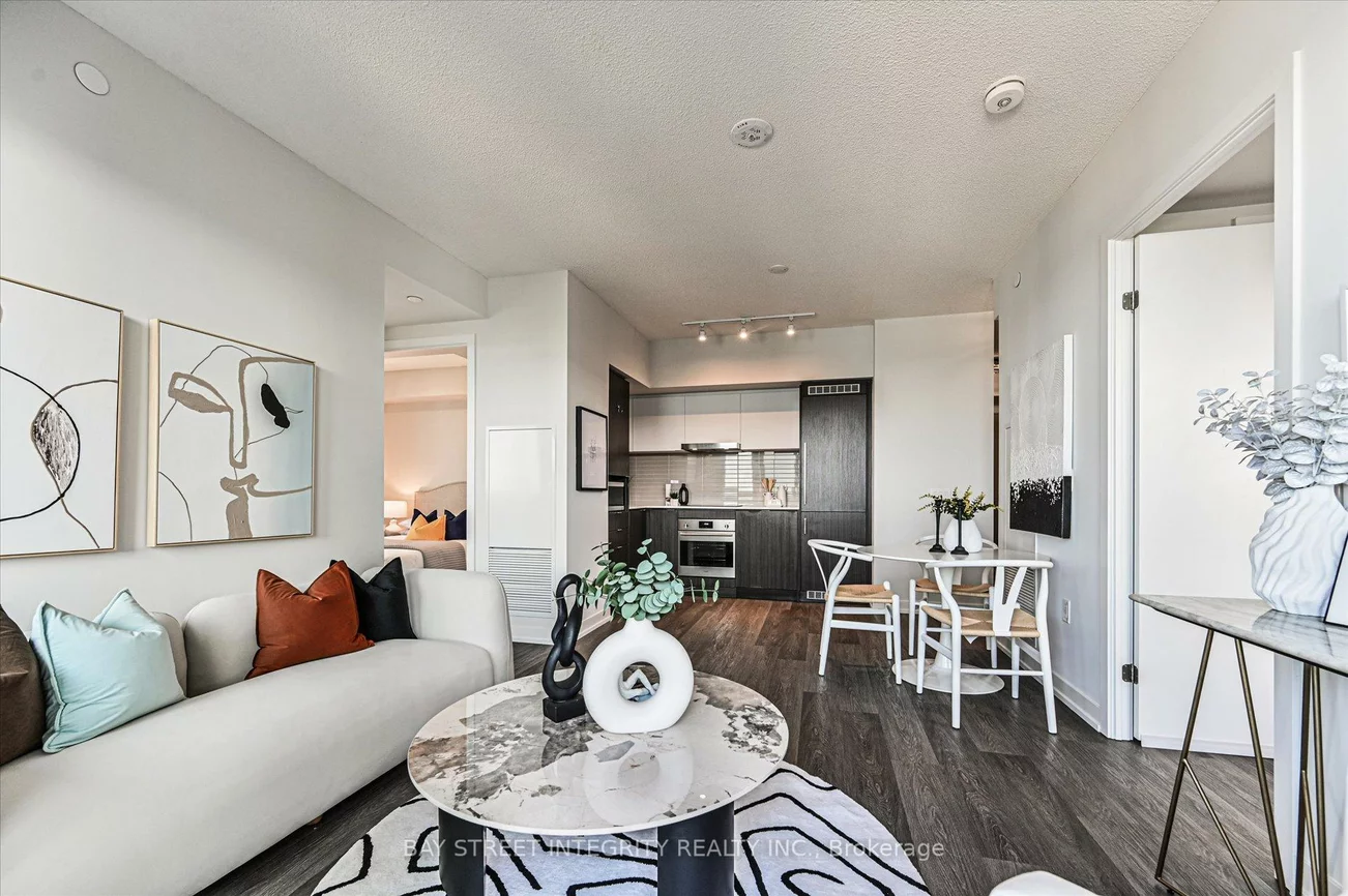 55, Cooper, Waterfront Communities C8, Toronto