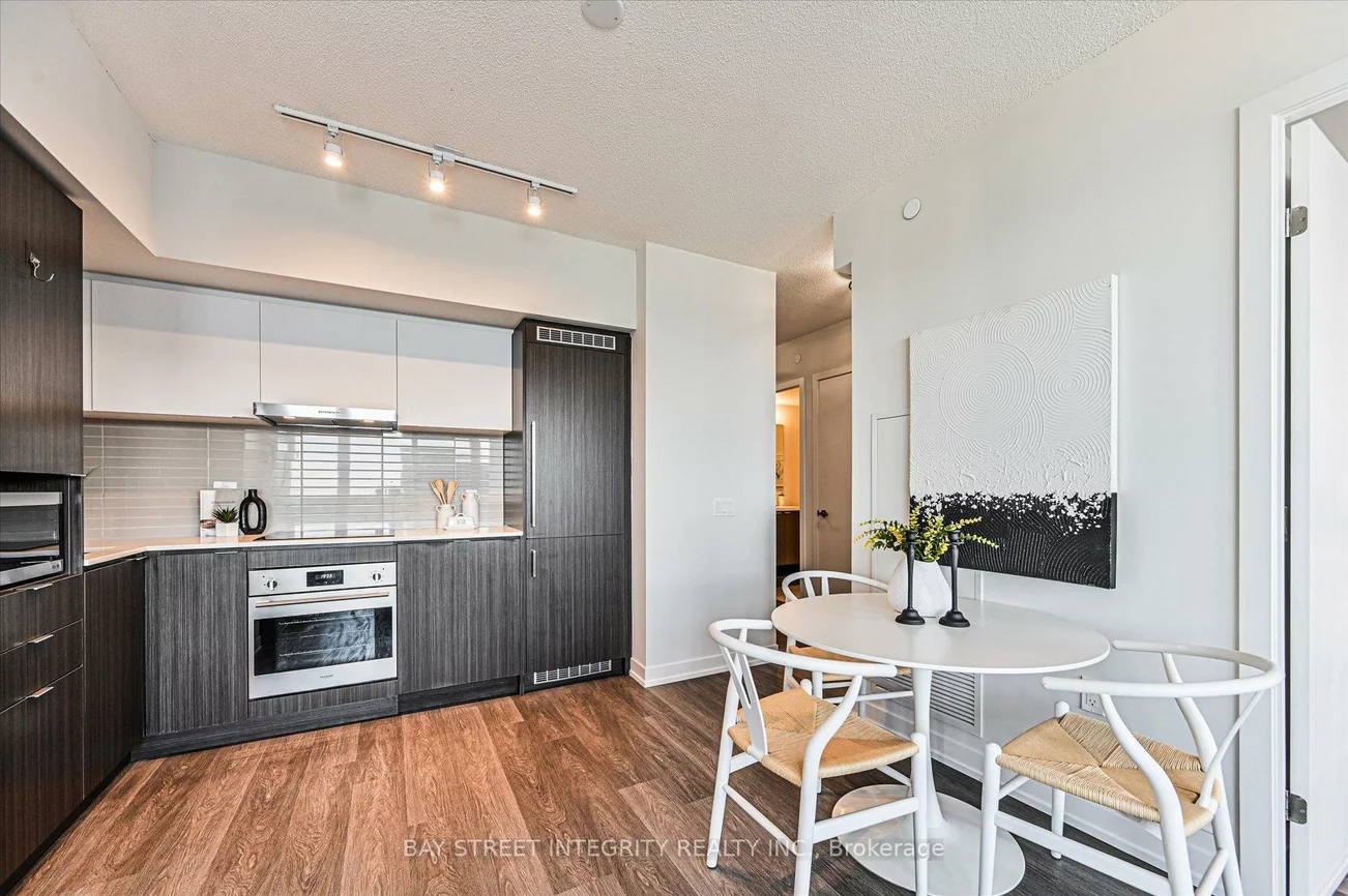 55, Cooper, Waterfront Communities C8, Toronto