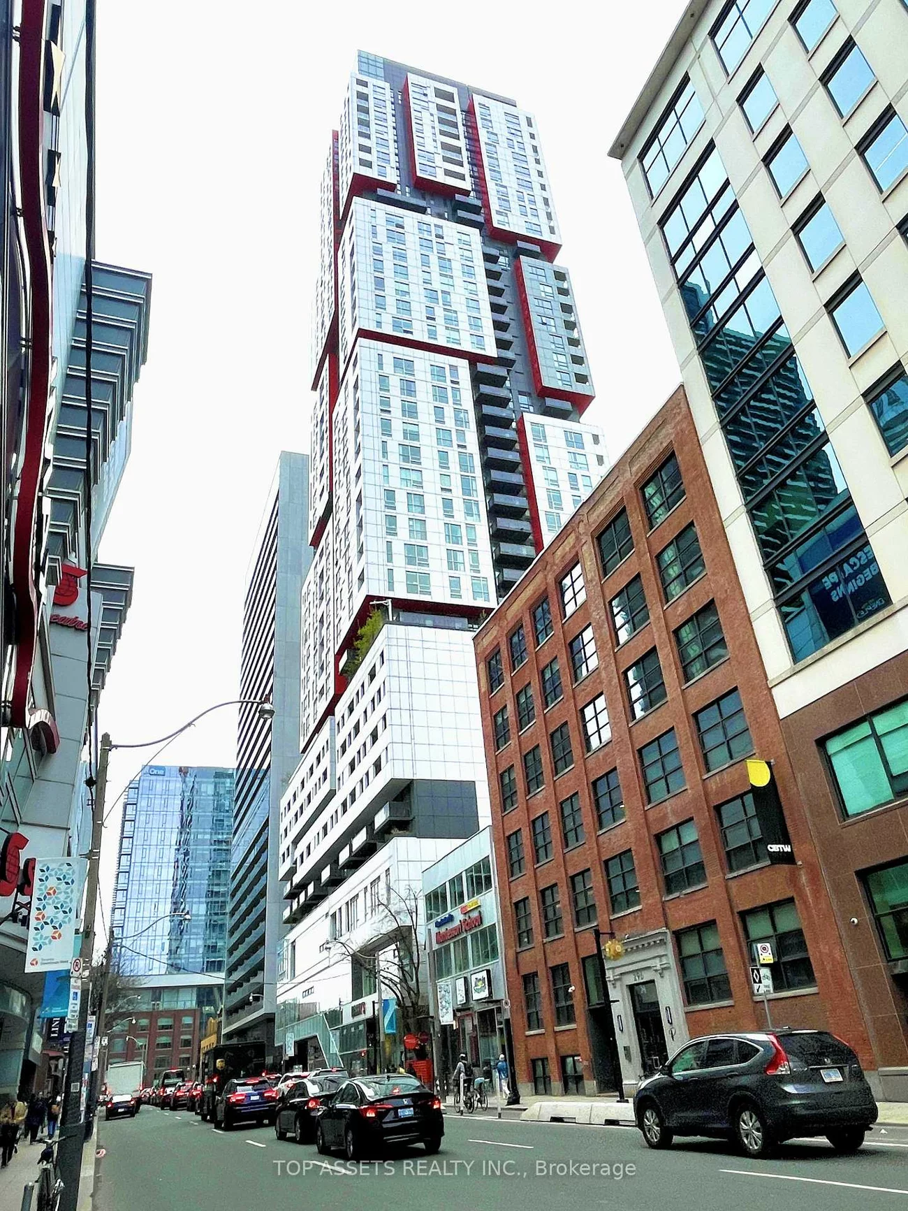 318, Richmond, Waterfront Communities C1, Toronto