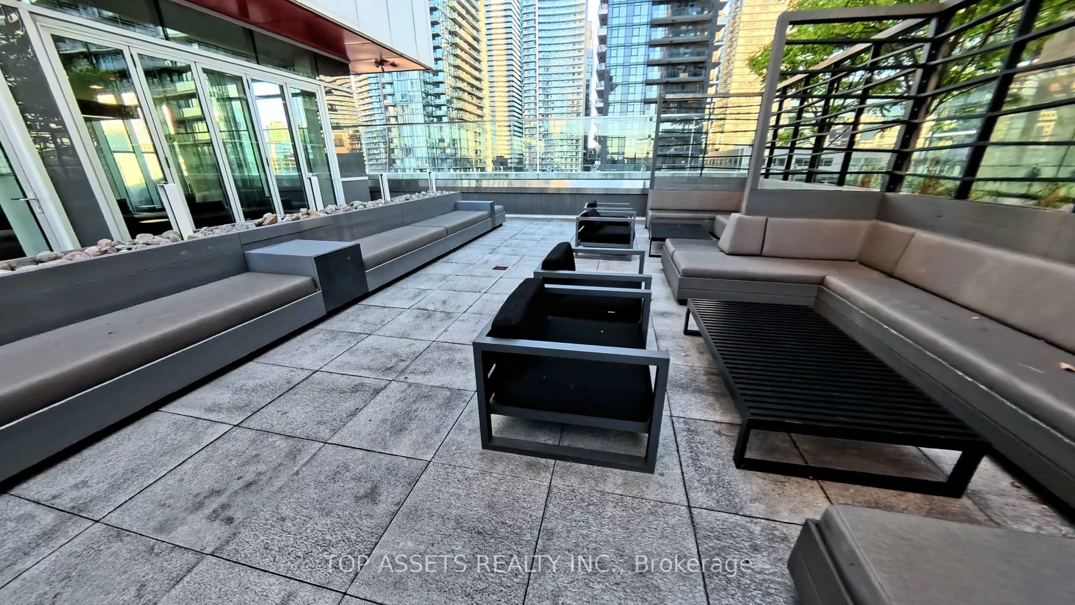 318, Richmond, Waterfront Communities C1, Toronto