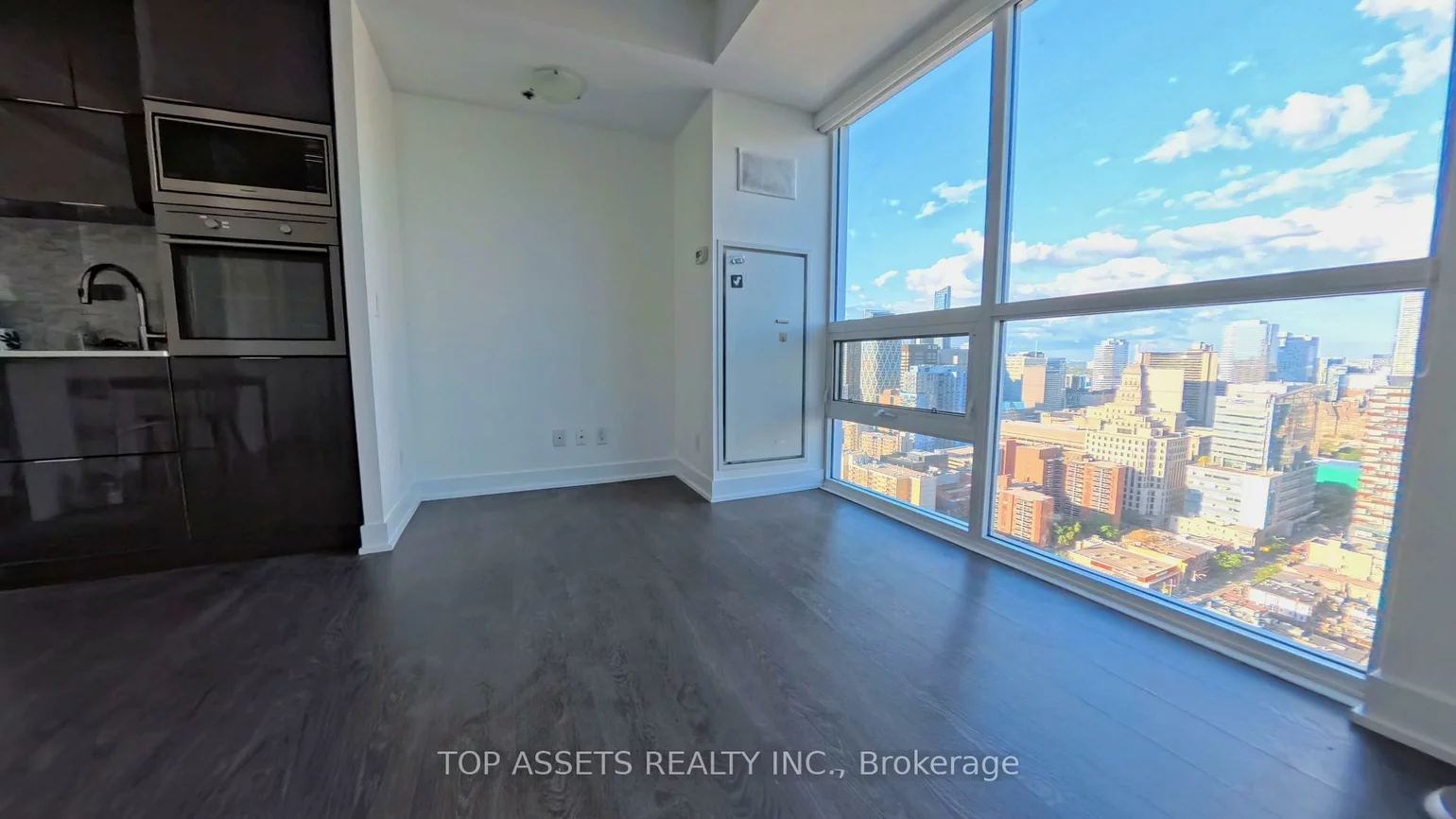 318, Richmond, Waterfront Communities C1, Toronto