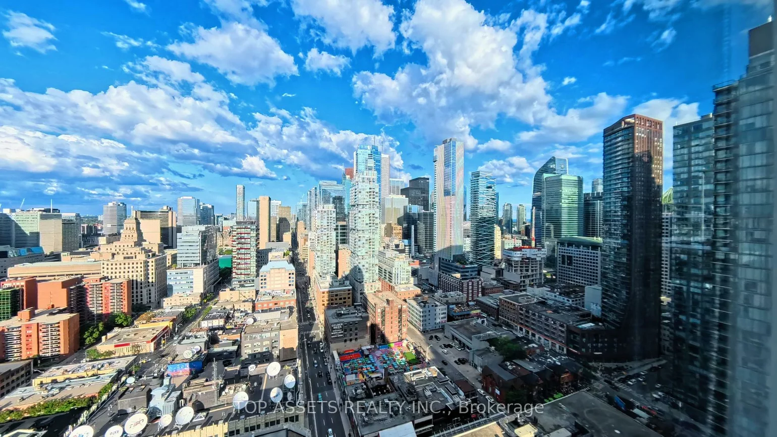 318, Richmond, Waterfront Communities C1, Toronto