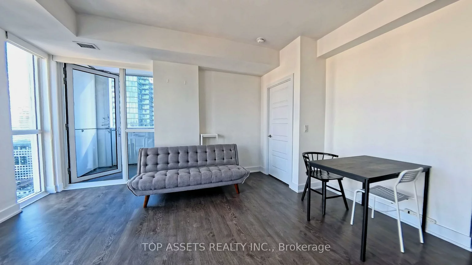 318, Richmond, Waterfront Communities C1, Toronto