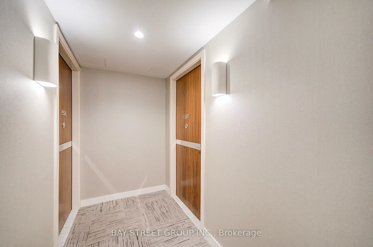 27, McMahon, Bayview Village, Toronto