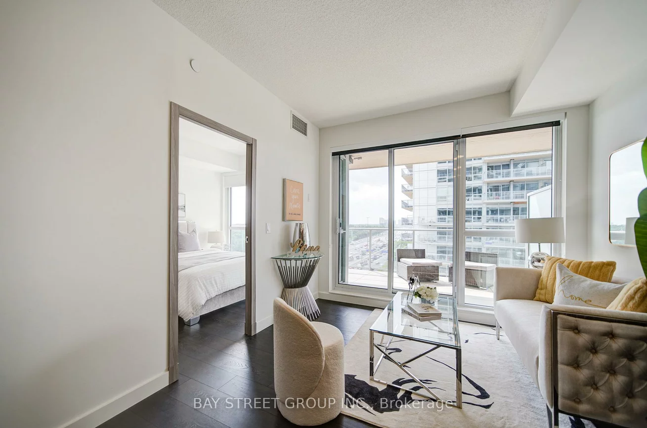 27, McMahon, Bayview Village, Toronto