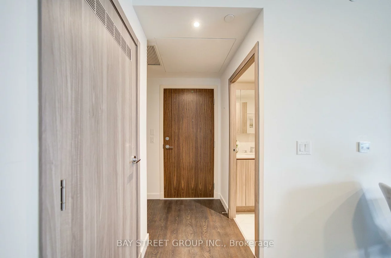 27, McMahon, Bayview Village, Toronto