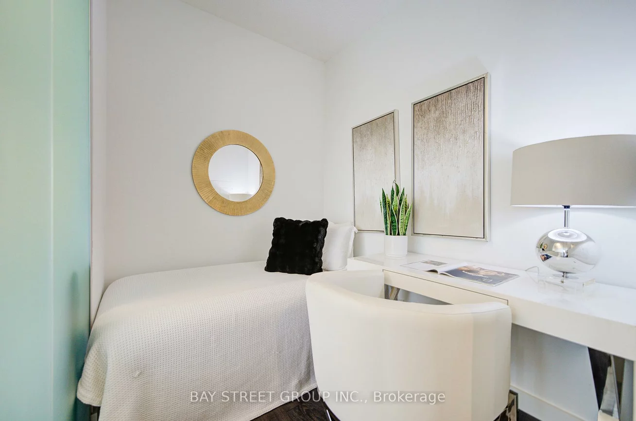 27, McMahon, Bayview Village, Toronto