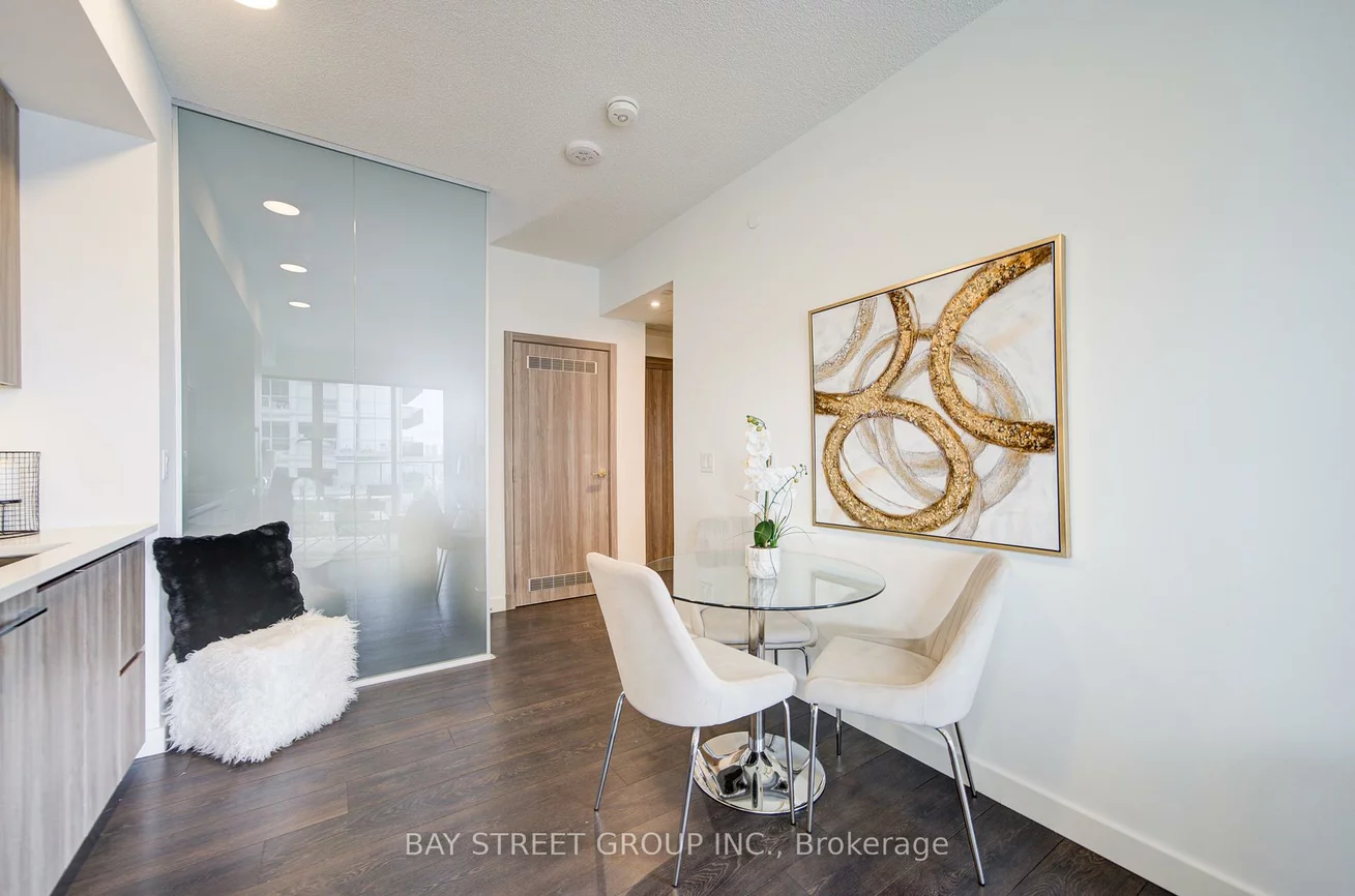 27, McMahon, Bayview Village, Toronto