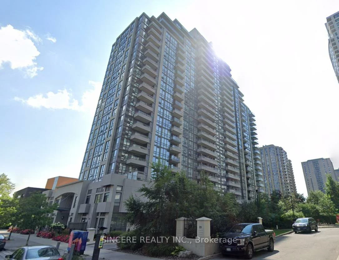 35, Hollywood, Willowdale East, Toronto