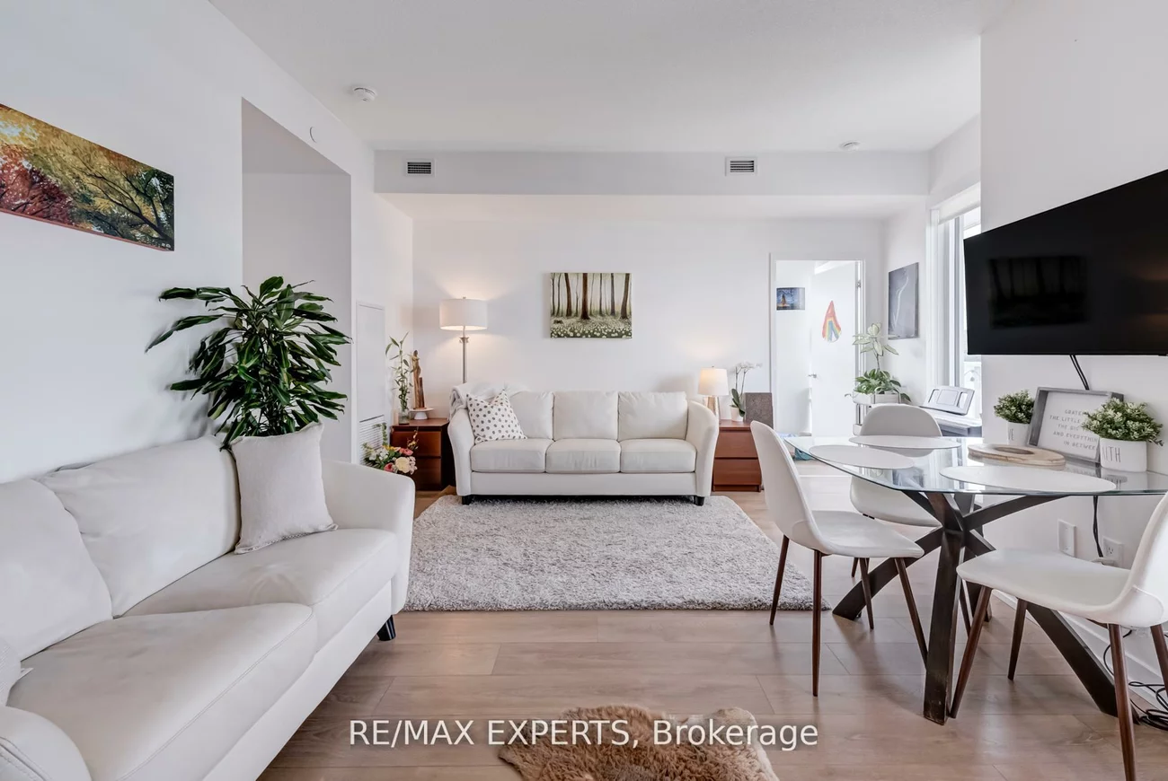 117, McMahon, Bayview Village, Toronto