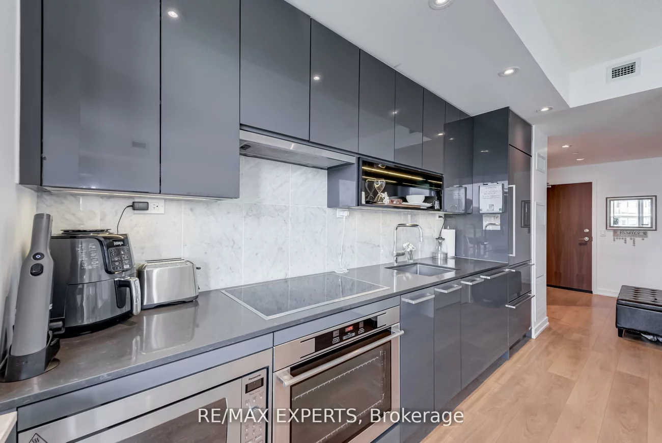 117, McMahon, Bayview Village, Toronto