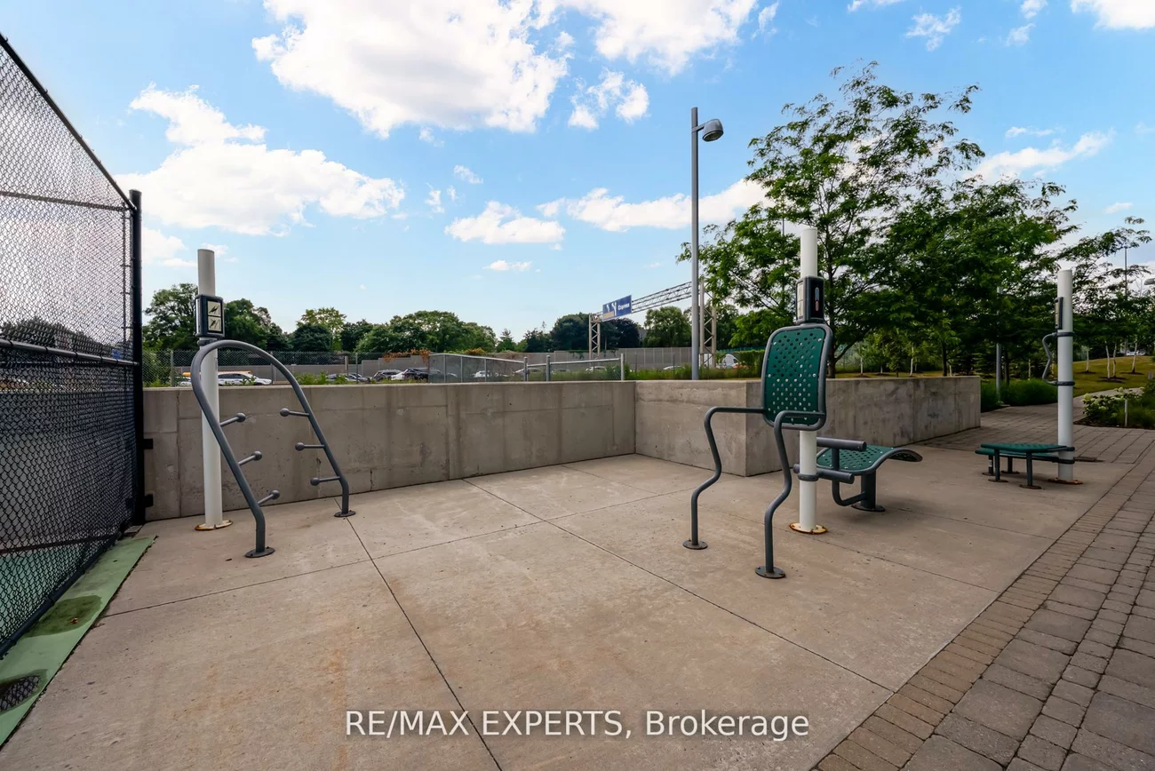 117, McMahon, Bayview Village, Toronto