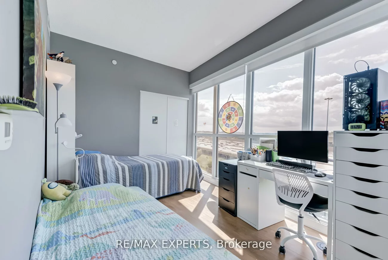 117, McMahon, Bayview Village, Toronto