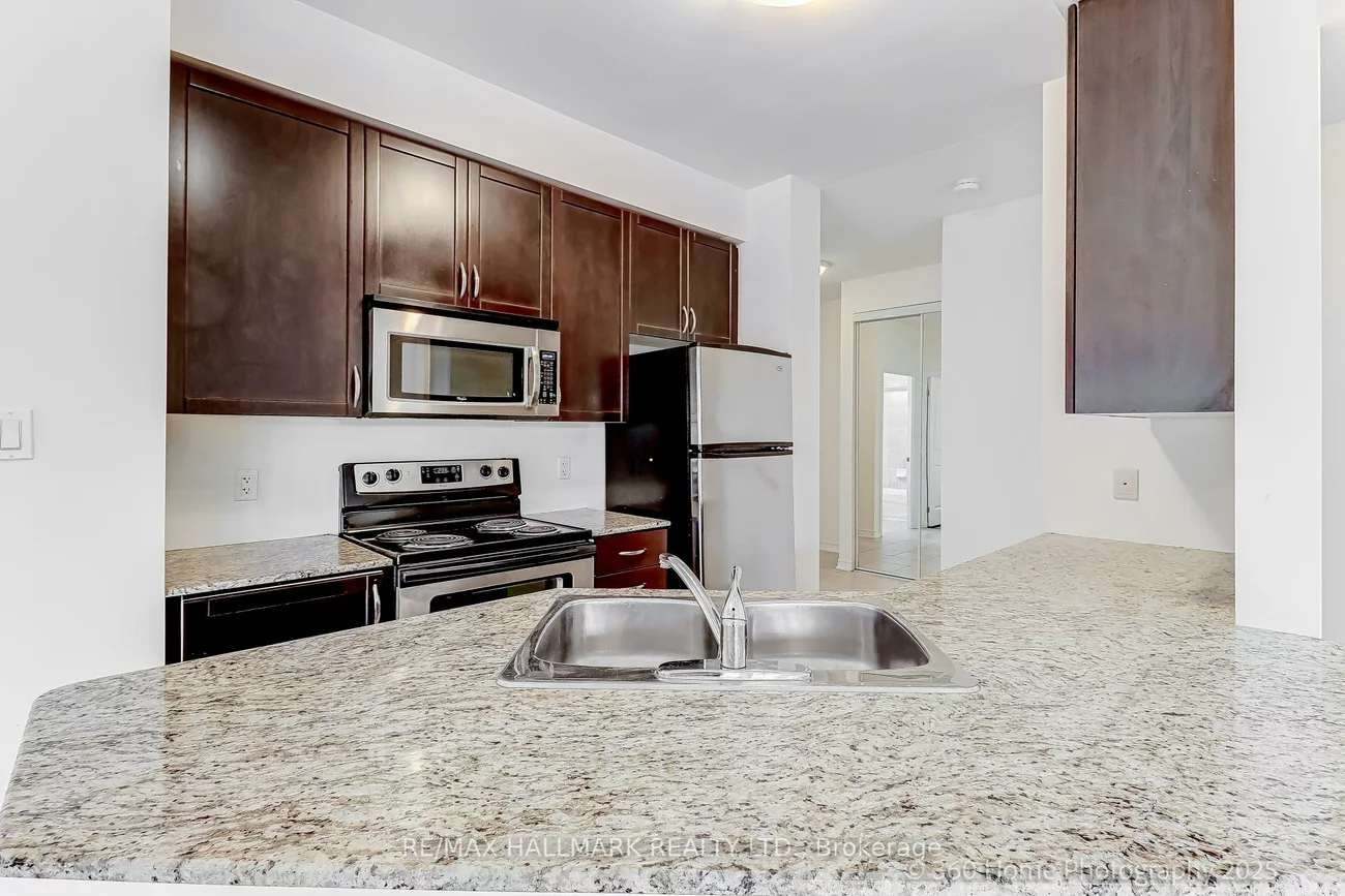 872, Sheppard, Bathurst Manor, Toronto