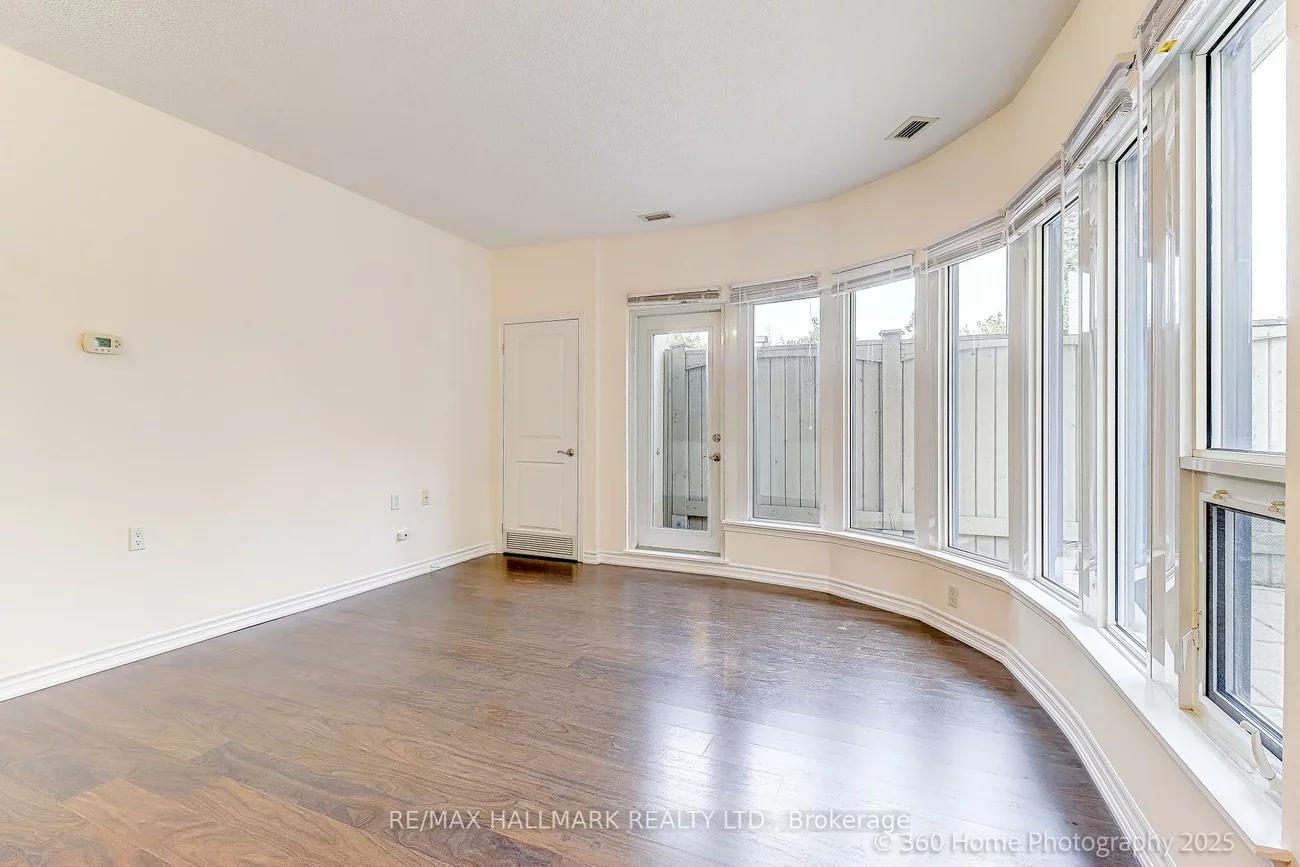 872, Sheppard, Bathurst Manor, Toronto