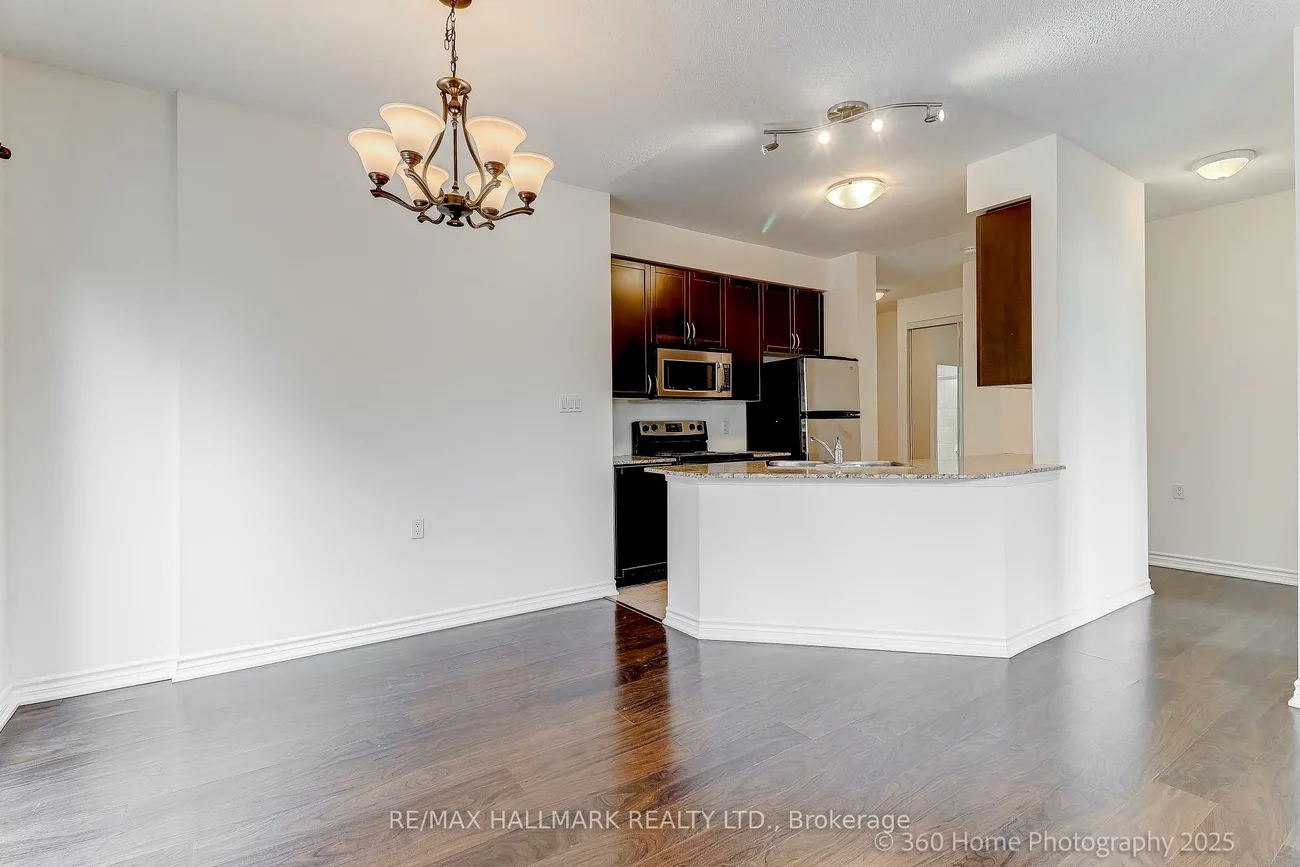 872, Sheppard, Bathurst Manor, Toronto