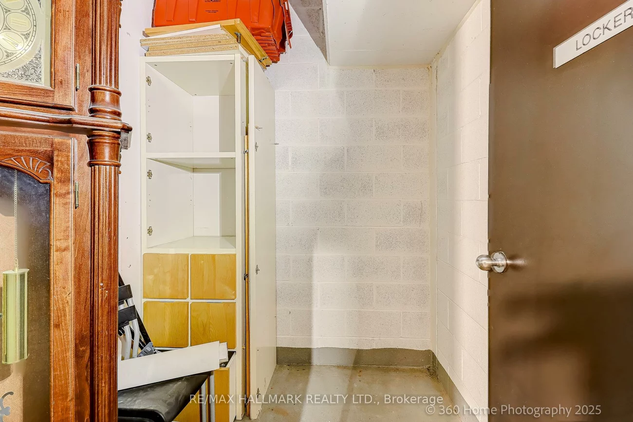 872, Sheppard, Bathurst Manor, Toronto