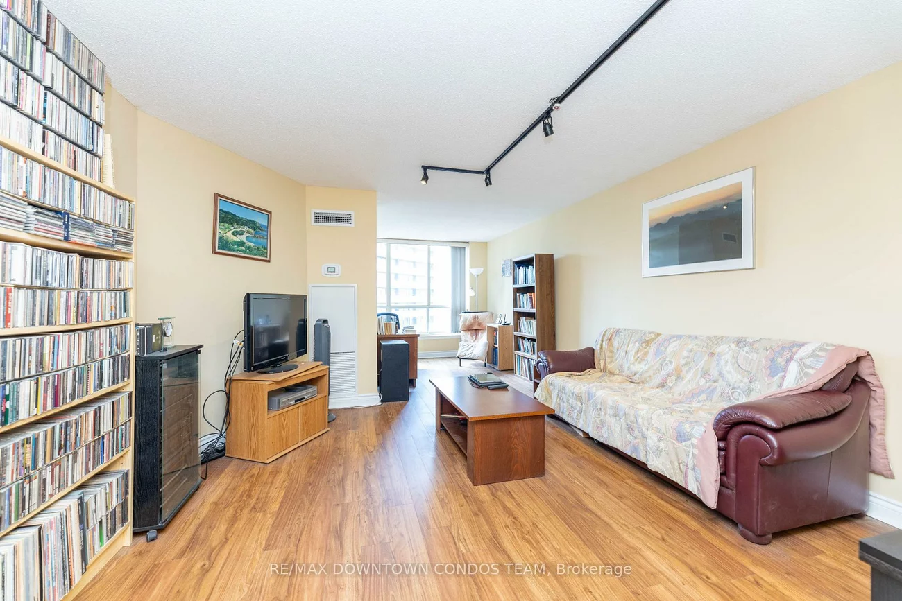 44, St Joseph, Bay Street Corridor, Toronto