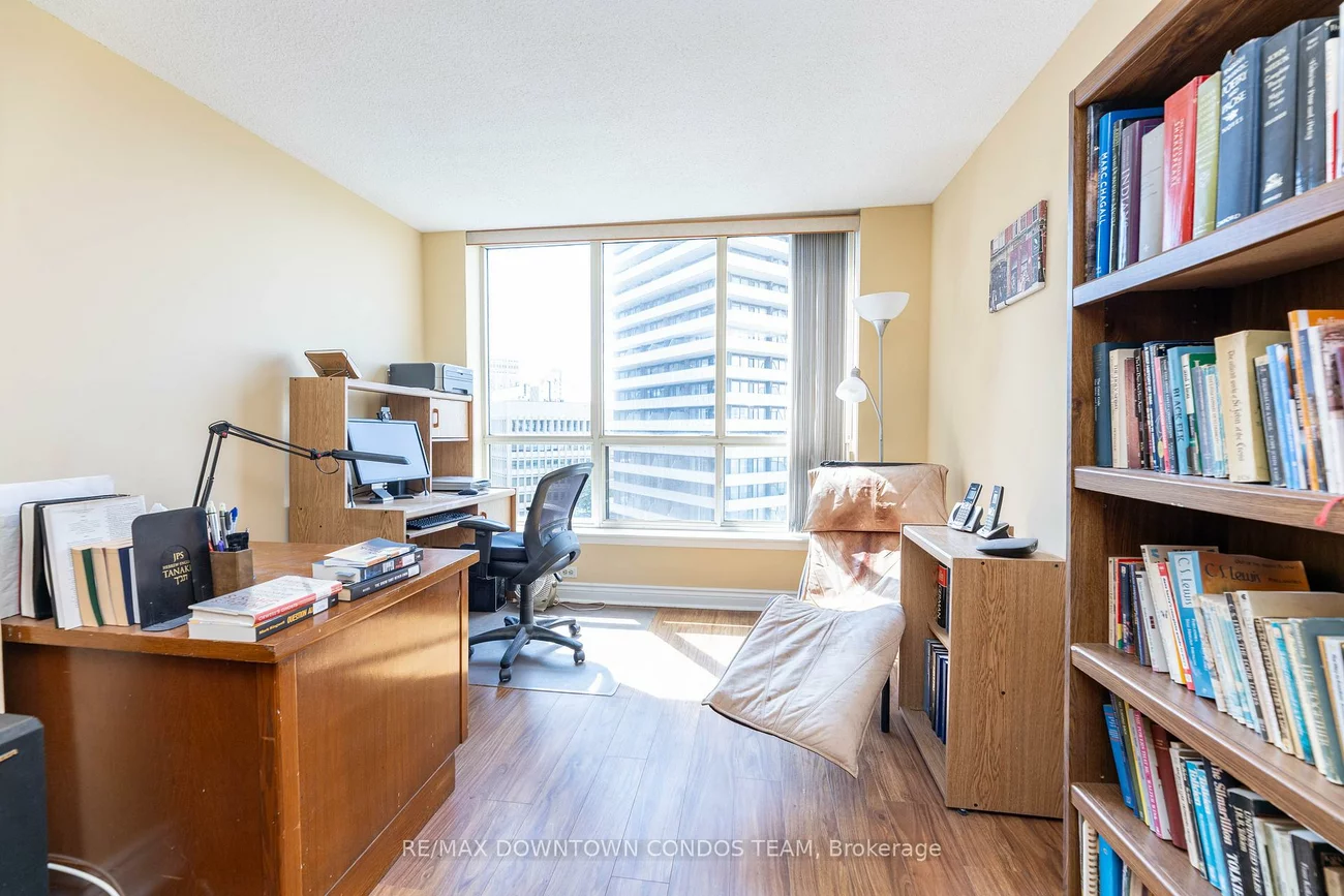 44, St Joseph, Bay Street Corridor, Toronto
