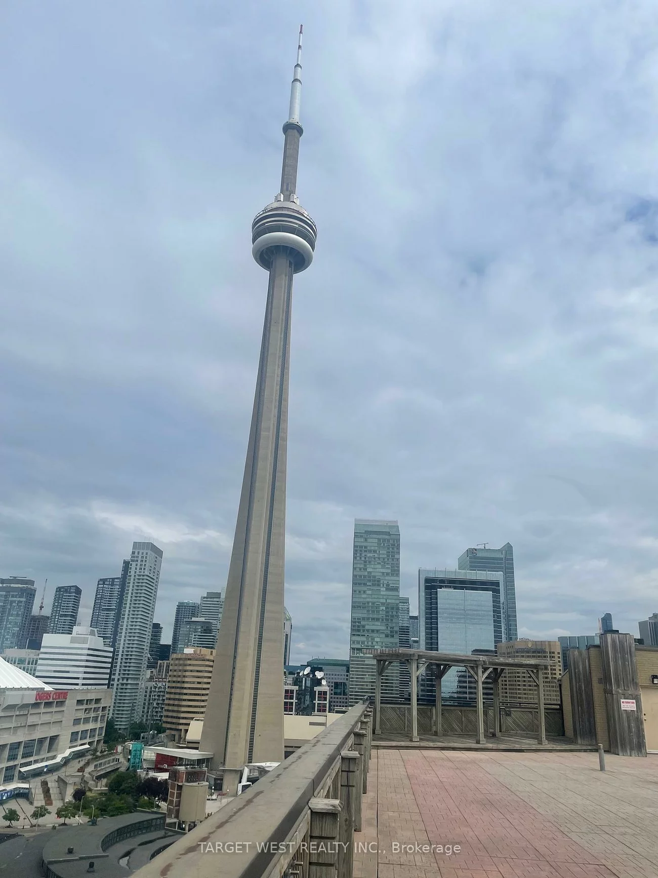 250, Queens, Waterfront Communities C1, Toronto