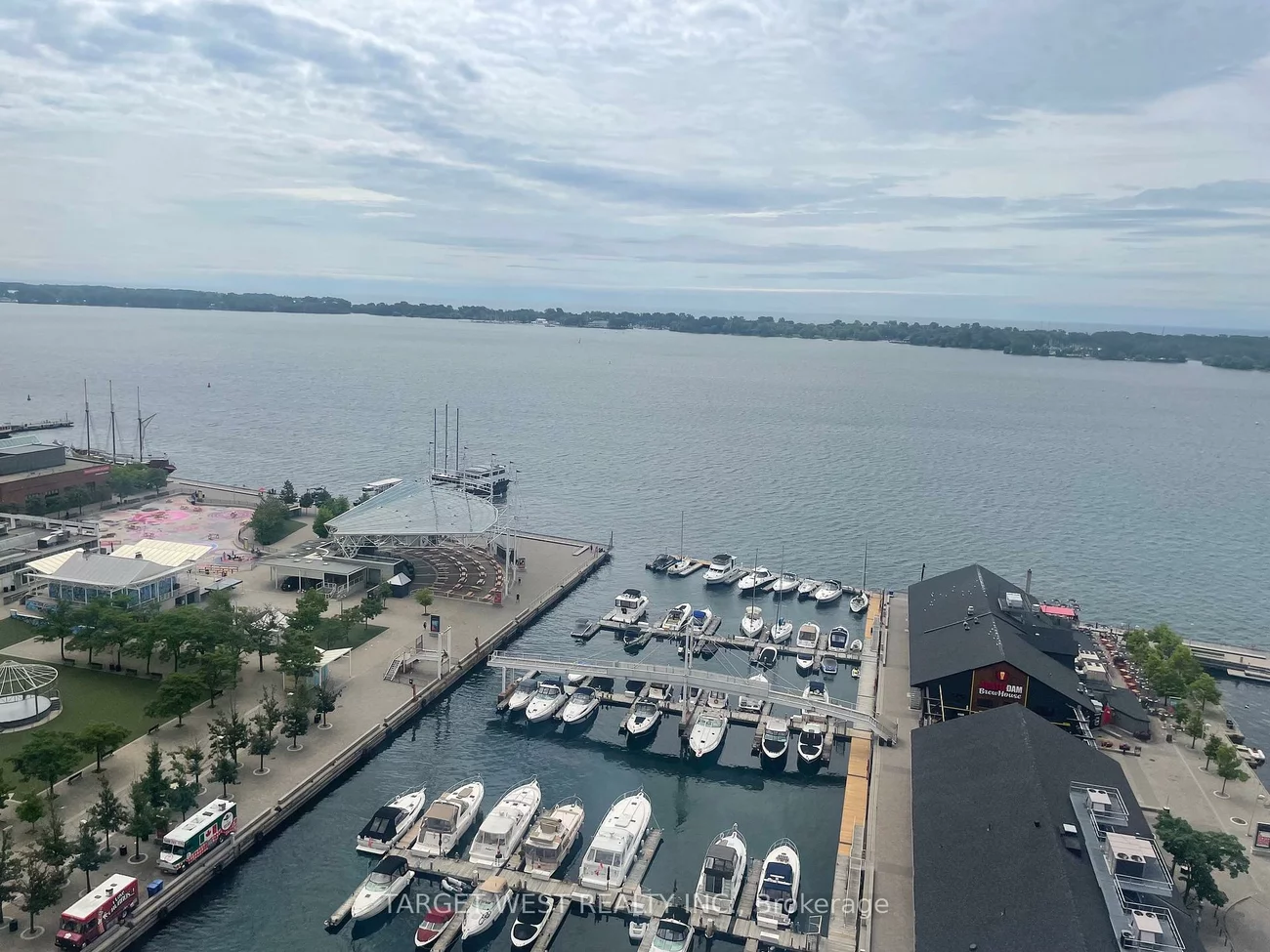 250, Queens, Waterfront Communities C1, Toronto