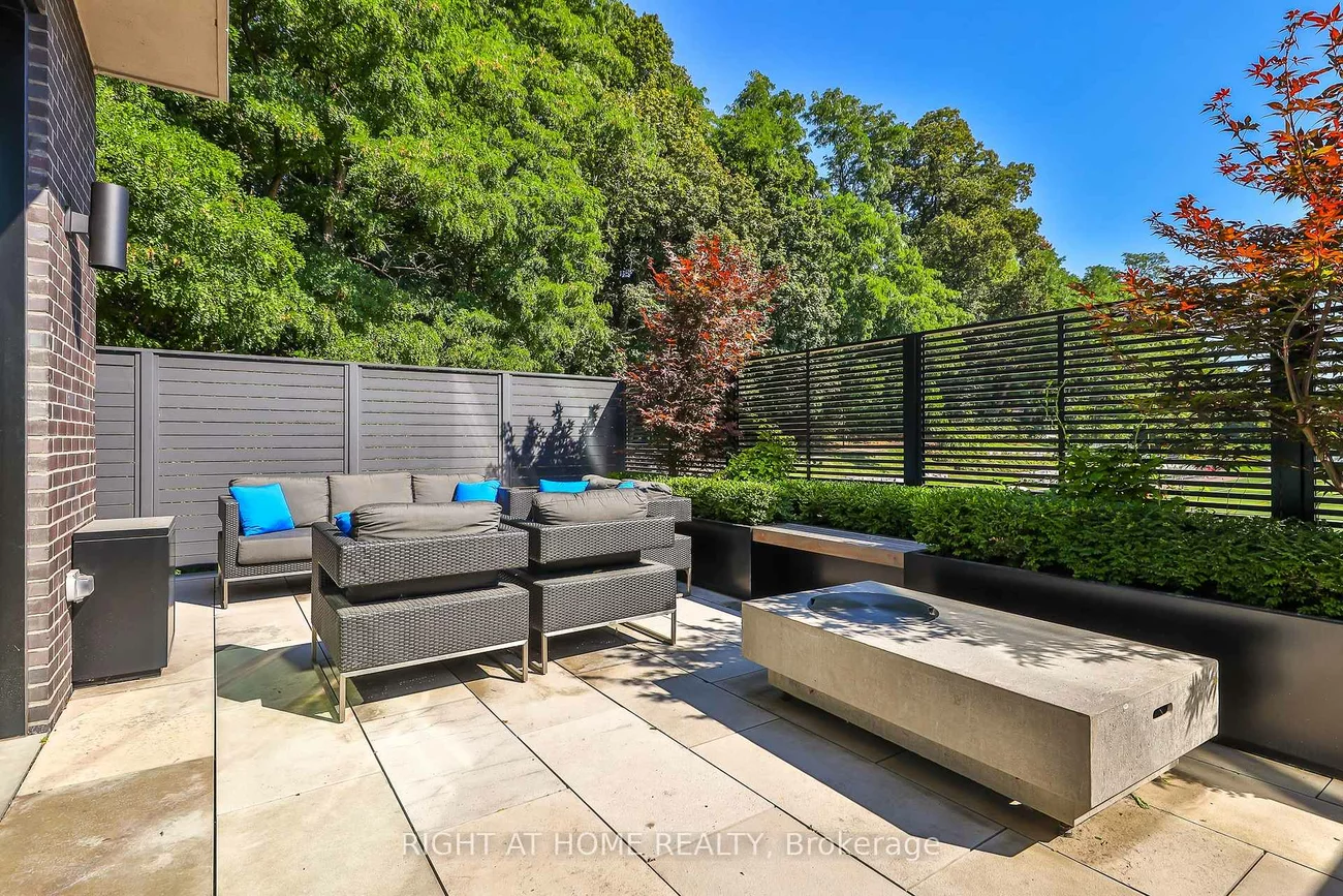 363, Avenue, Yonge-St. Clair, Toronto