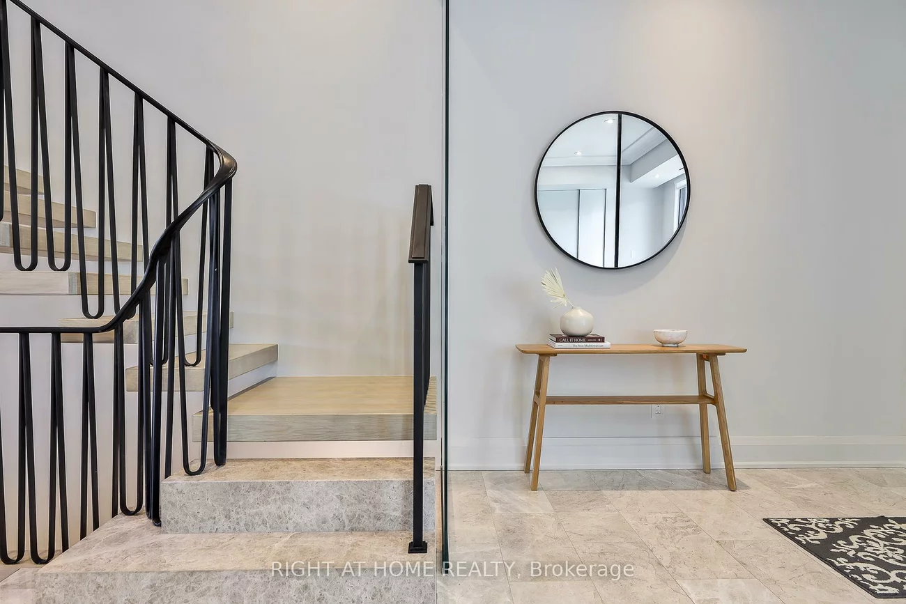 363, Avenue, Yonge-St. Clair, Toronto