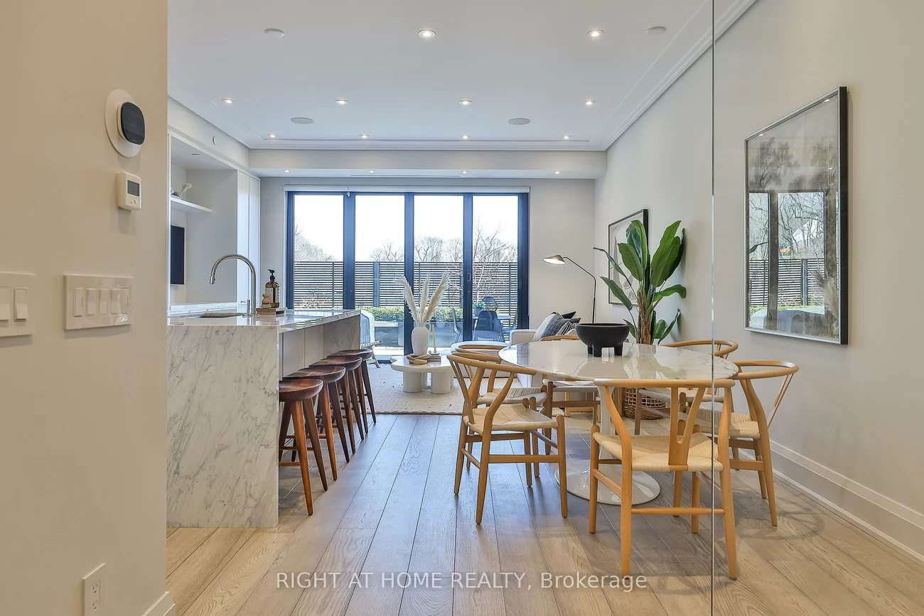 363, Avenue, Yonge-St. Clair, Toronto