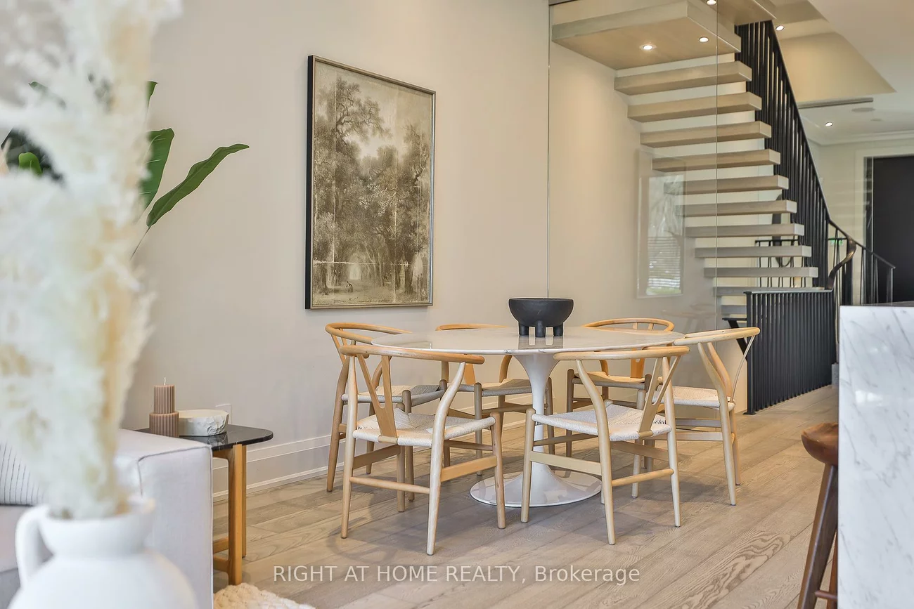 363, Avenue, Yonge-St. Clair, Toronto