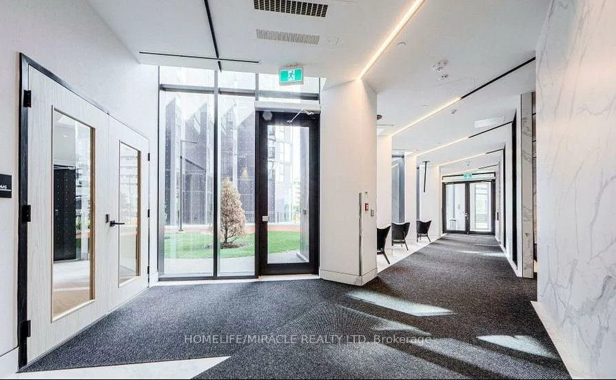 30, Tretti, Clanton Park, Toronto