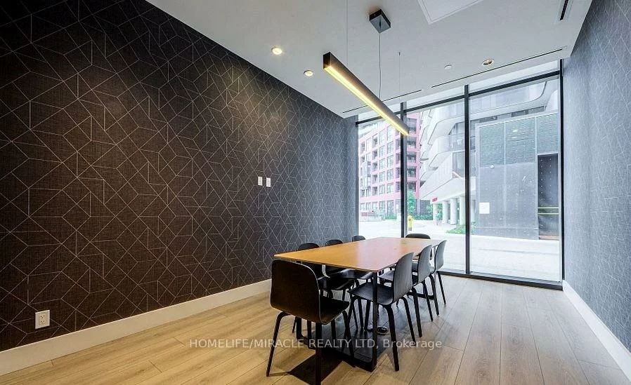 30, Tretti, Clanton Park, Toronto